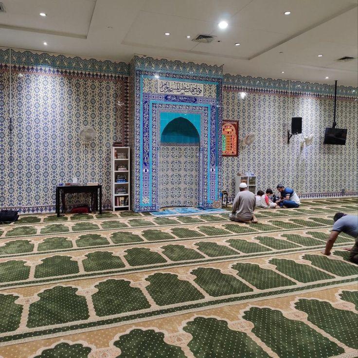 Prayer Carpet - Image 4